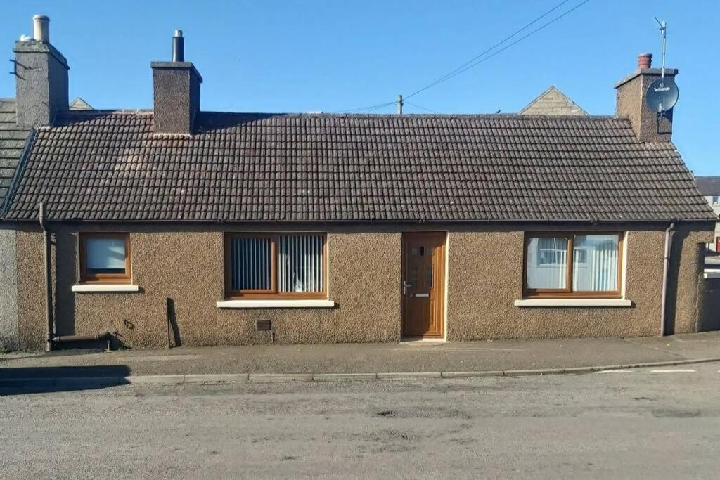 5 Riverside Place Thurso. 2 Bed, 2 Bathrooms. Екстер'єр фото