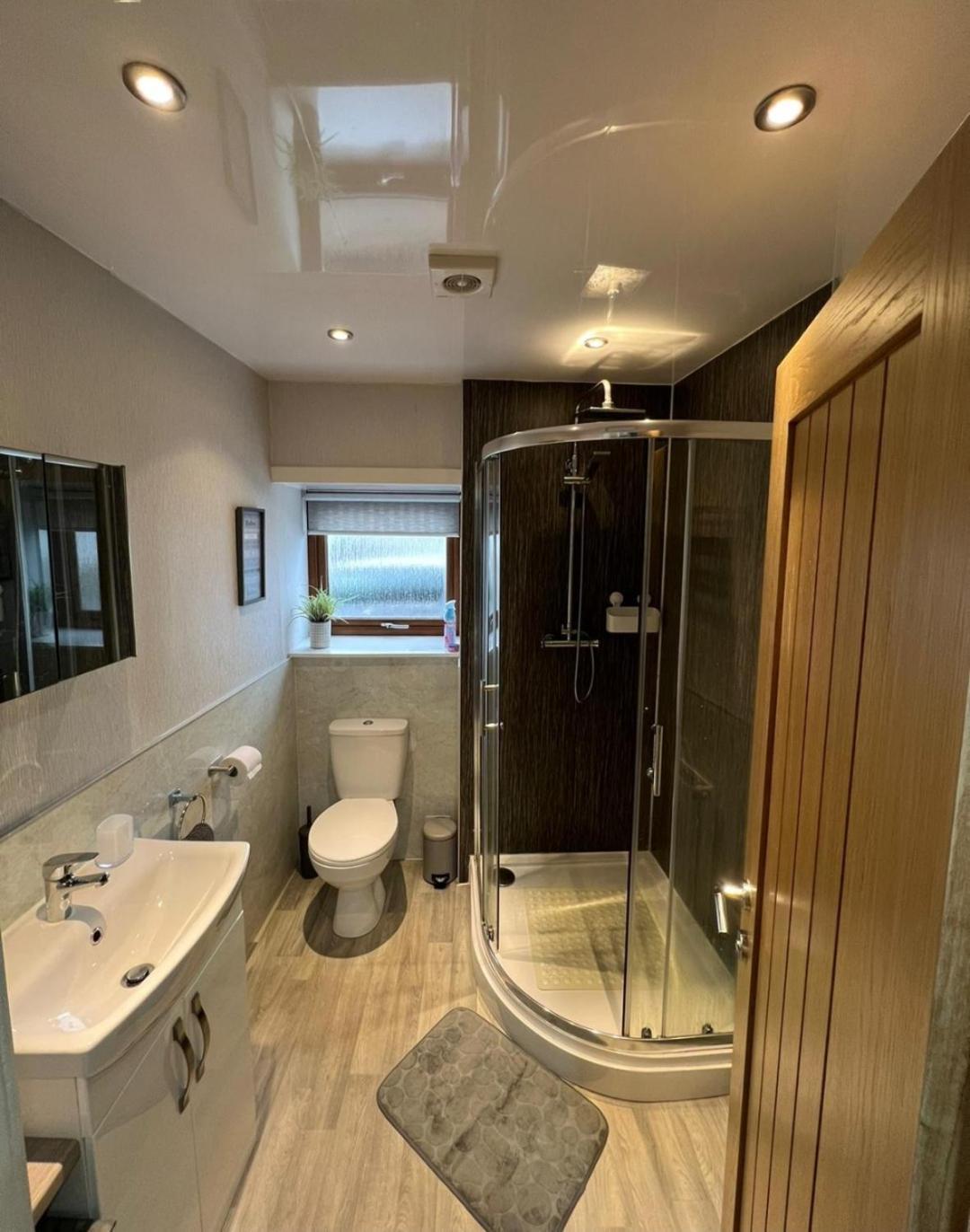 5 Riverside Place Thurso. 2 Bed, 2 Bathrooms. Екстер'єр фото